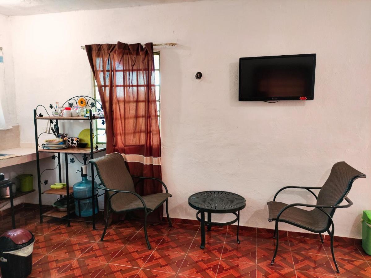 Casa Lili Luxury Valladolid "Fast Wifi, Hot Water, Kitchen & Tv" Eksteriør bilde